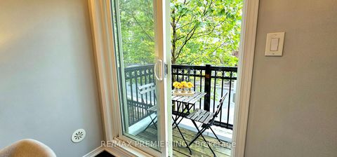 Photo 3 at 272 - 19 Coneflower Crescent, Branson, Toronto