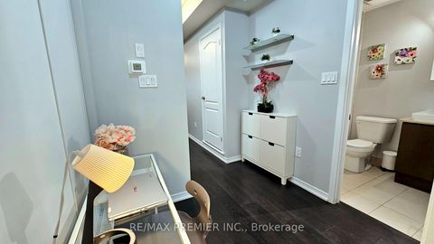 Photo 22 at 272 - 19 Coneflower Crescent, Branson, Toronto