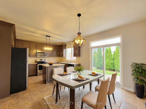 Photo 5 at 10 Conover Avenue, Bayview Northeast, Aurora
