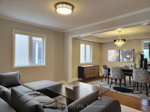Photo 6 at 10 Conover Avenue, Bayview Northeast, Aurora Photo 6 at 10 Conover Avenue, Bayview Northeast, Aurora