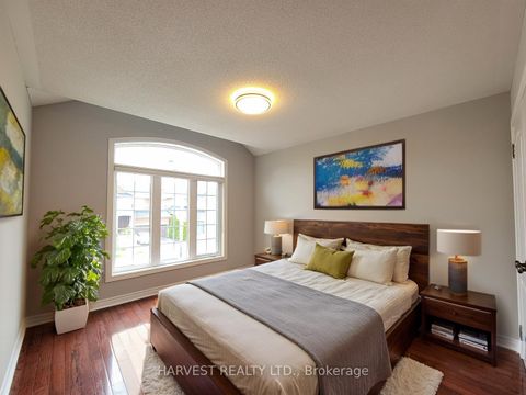 Photo 20 at 10 Conover Avenue, Bayview Northeast, Aurora
