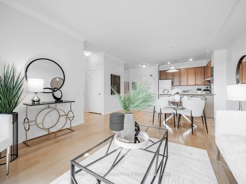 Photo 17 at 215 - 11121 Yonge Street, Devonsleigh, Richmond Hill