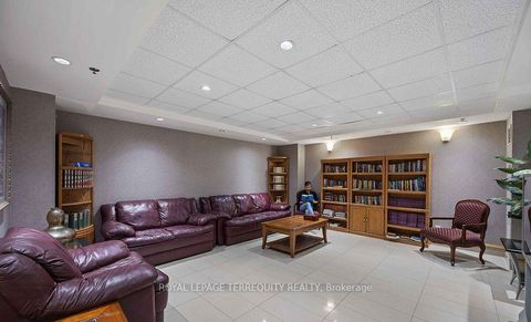 Photo 30 at 215 - 11121 Yonge Street, Devonsleigh, Richmond Hill