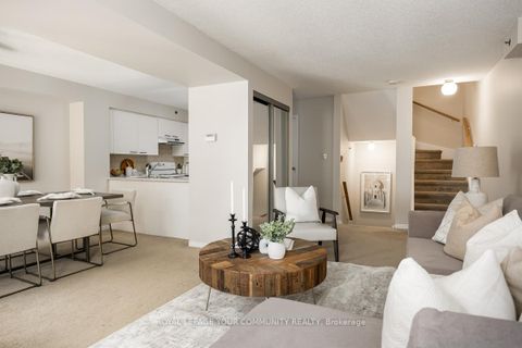 Photo 5 at 807 - 75 Weldrick Road E, Observatory, Richmond Hill