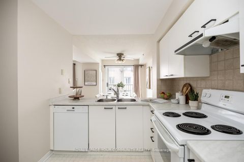 Photo 9 at 807 - 75 Weldrick Road E, Observatory, Richmond Hill