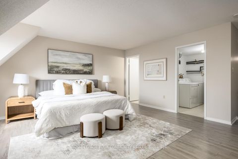 Photo 21 at 807 - 75 Weldrick Road E, Observatory, Richmond Hill