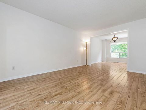 Photo 6 at 37 Belmont Crescent, Maple, Vaughan