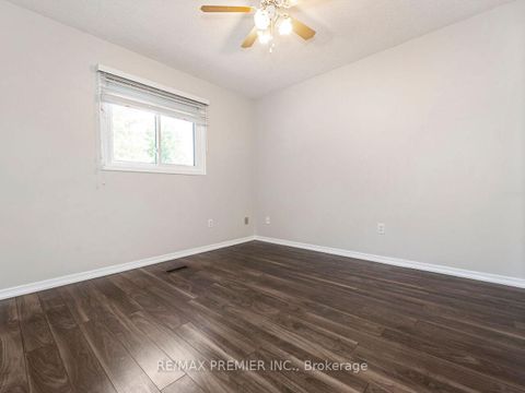 Photo 30 at 37 Belmont Crescent, Maple, Vaughan