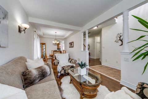 Photo 7 at 2218 Hatfield Drive, WM Westmount, Oakville