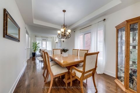 Photo 8 at 2218 Hatfield Drive, WM Westmount, Oakville