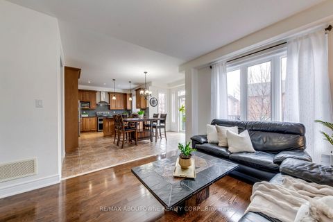 Photo 14 at 2218 Hatfield Drive, WM Westmount, Oakville