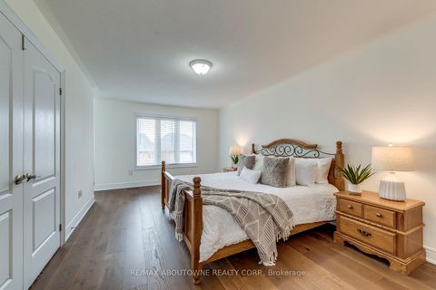 Photo 23 at 2218 Hatfield Drive, WM Westmount, Oakville