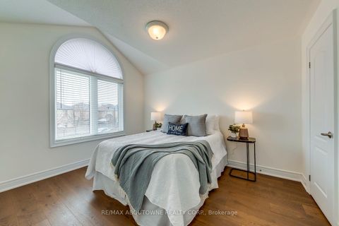 Photo 31 at 2218 Hatfield Drive, WM Westmount, Oakville