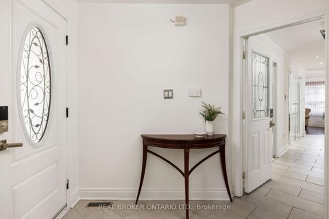 Photo 3 at 23 Misty Hills Trail, Rouge E11, Toronto