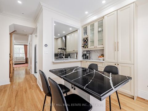 Photo 4 at 22 Espana Lane, Willowdale East, Toronto