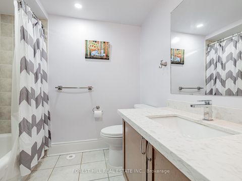 Photo 16 at 22 Espana Lane, Willowdale East, Toronto
