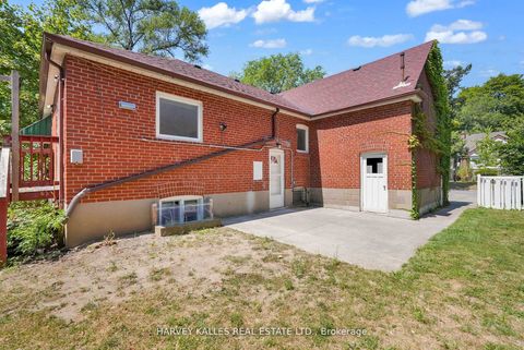 Photo 18 at 547 Douglas Avenue, Nortown, Toronto