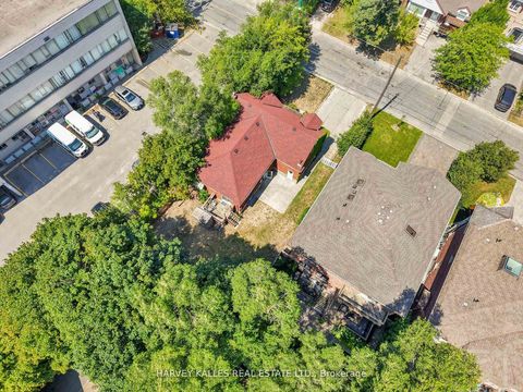 Photo 23 at 547 Douglas Avenue, Nortown, Toronto
