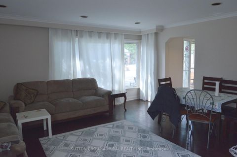 Photo 4 at 52 Acton Avenue, Bathurst Manor, Toronto