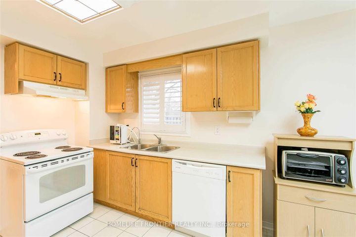Photo 8 at 479 Blackstock Road, College Manor, Newmarket