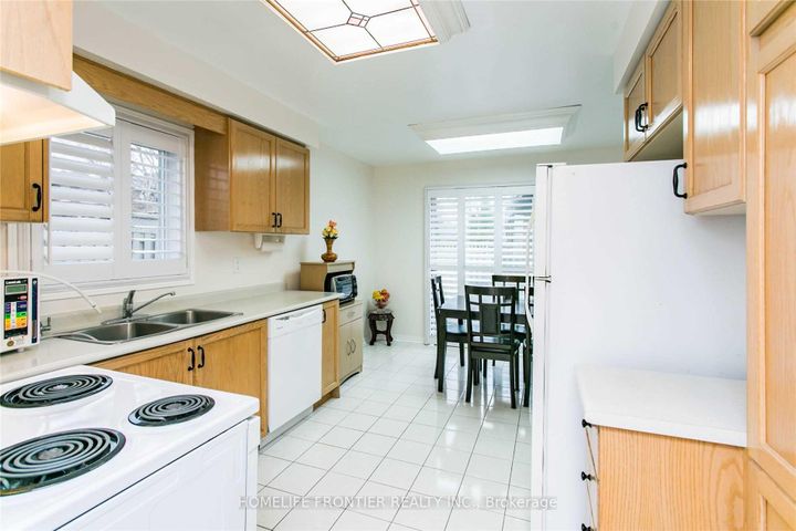 Photo 9 at 479 Blackstock Road, College Manor, Newmarket