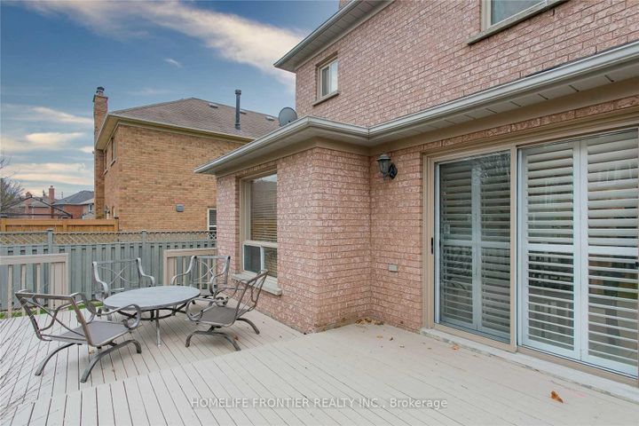 Photo 22 at 479 Blackstock Road, College Manor, Newmarket
