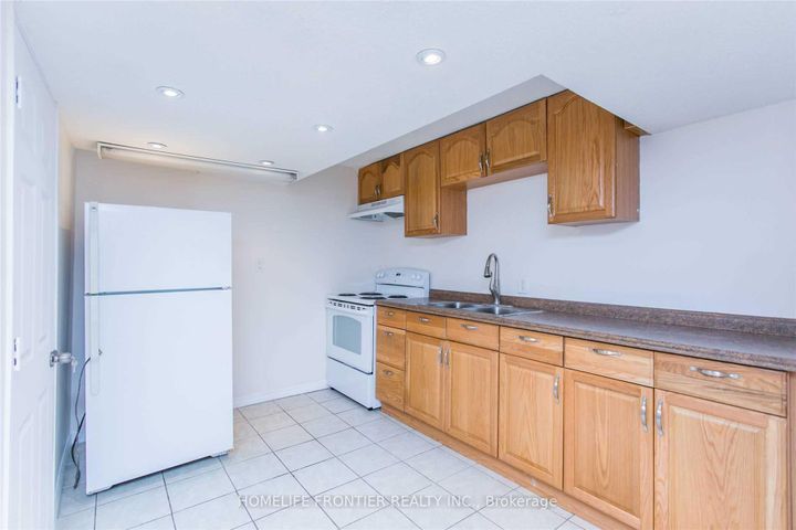 Photo 30 at 479 Blackstock Road, College Manor, Newmarket