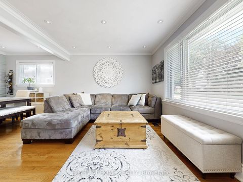 Photo 4 at 120 Marchington Circle, Maryvale, Toronto