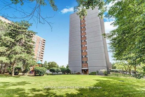 Photo 2 at PH07 - 20 Gilder Drive E, Eglinton East, Toronto