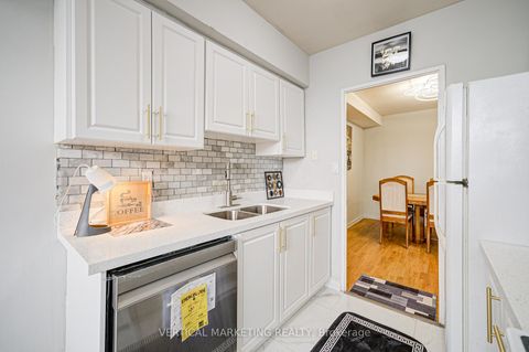 Photo 5 at PH07 - 20 Gilder Drive E, Eglinton East, Toronto