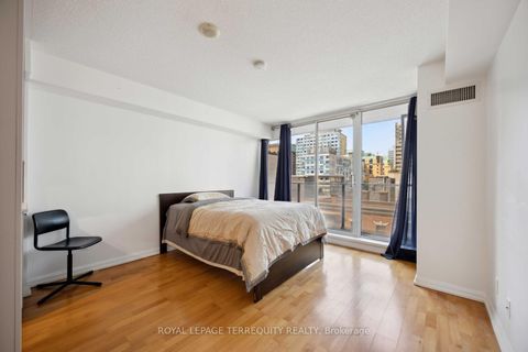 Photo 7 at 729 - 111 Elizabeth Street, Bay Street Corridor, Toronto