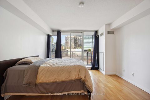 Photo 8 at 729 - 111 Elizabeth Street, Bay Street Corridor, Toronto