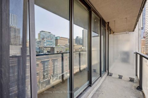 Photo 14 at 729 - 111 Elizabeth Street, Bay Street Corridor, Toronto