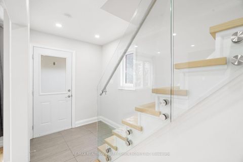 Photo 1 at 918 Eglinton Avenue E, Leaside, Toronto