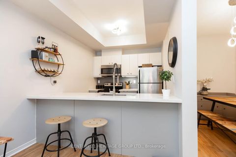 Photo 5 at 44 - 68 Winston Park Boulevard, CFB, Toronto