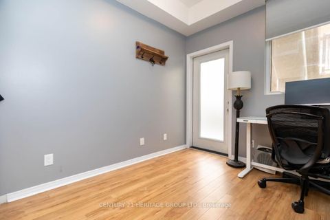 Photo 18 at 44 - 68 Winston Park Boulevard, CFB, Toronto