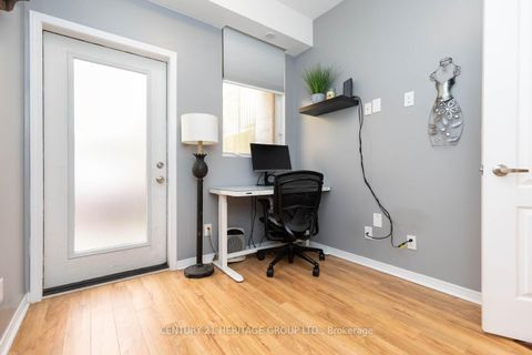 Photo 19 at 44 - 68 Winston Park Boulevard, CFB, Toronto