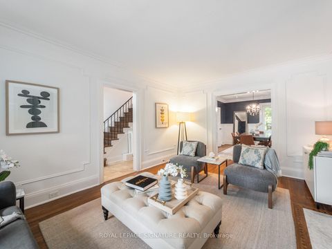 Photo 3 at 159 Chiltern Hill Road, Cedarvale, Toronto