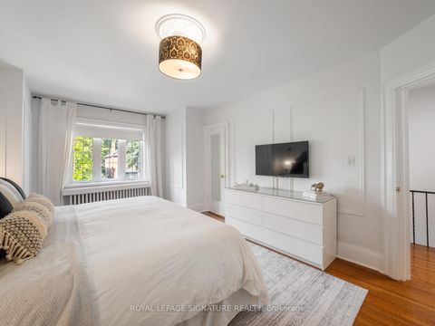 Photo 13 at 159 Chiltern Hill Road, Cedarvale, Toronto