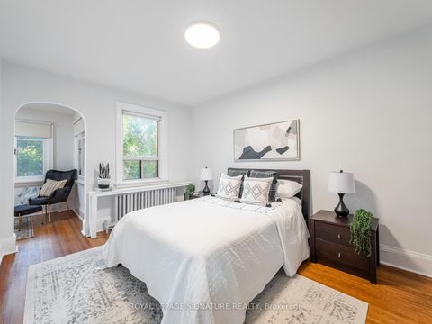 Photo 15 at 159 Chiltern Hill Road, Cedarvale, Toronto