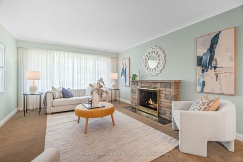 Photo 2 at 4 Ruscoe Crescent, Richview, Toronto