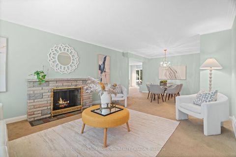 Photo 5 at 4 Ruscoe Crescent, Richview, Toronto