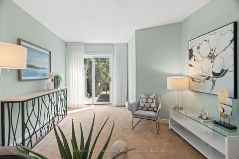 Photo 10 at 4 Ruscoe Crescent, Richview, Toronto