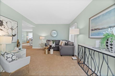 Photo 11 at 4 Ruscoe Crescent, Richview, Toronto