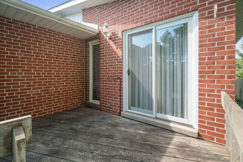 Photo 31 at 4 Ruscoe Crescent, Richview, Toronto