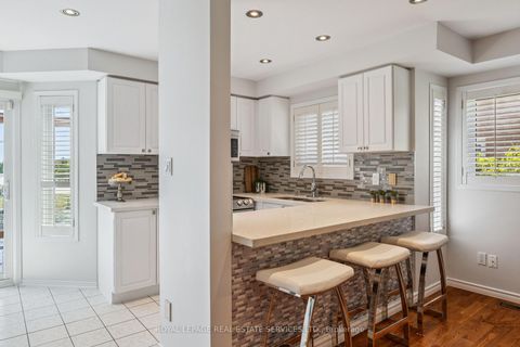 Photo 9 at 2365 Grand Ravine Drive, RO River Oaks, Oakville