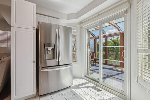Photo 12 at 2365 Grand Ravine Drive, RO River Oaks, Oakville