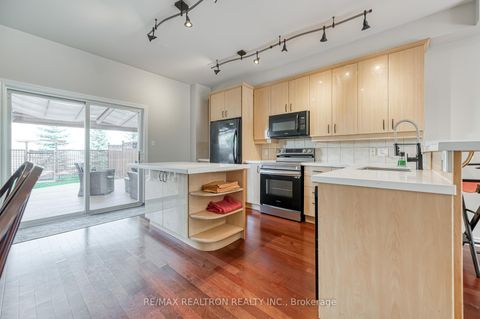 Photo 12 at 31 Preakness Drive, Don Mills, Toronto