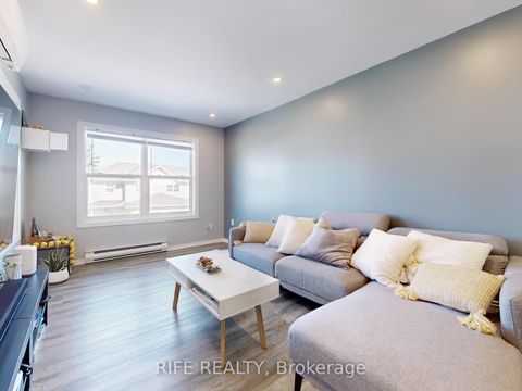 Photo 5 at 34 - 120 D'Ambrosio Drive, Painswick North, Barrie Photo 5 at 34 - 120 D'Ambrosio Drive, Painswick North, Barrie