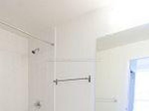 Photo 8 at 215 - 4700 Highway 7 Road, East Woodbridge, Vaughan